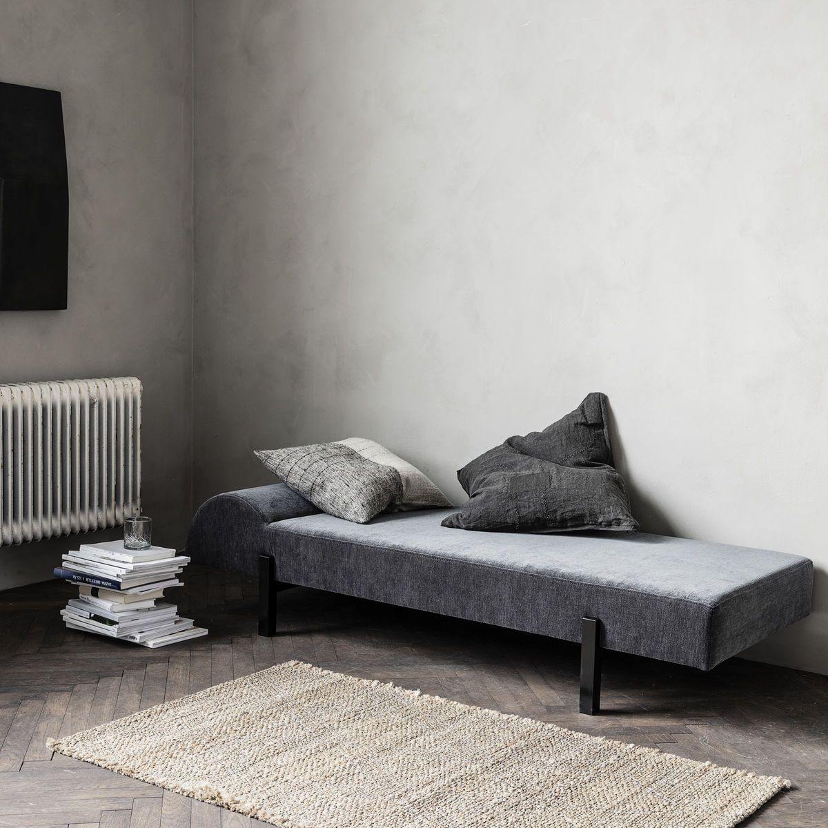 House Doctor Daybed, Diva, Mørkegrå - l: 180 cm, w: 70 cm, h: 35 cm - DesignGaragen.dk.