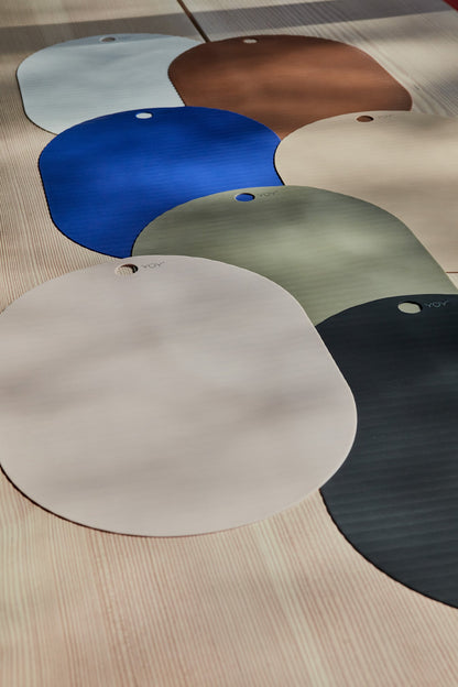 OYOY LIVING Ribbo Dækkeserviet - Pakke med 2 - Karamel