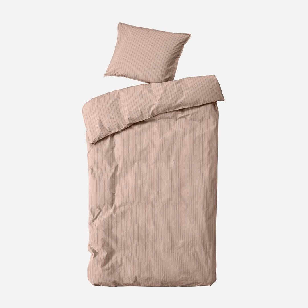 By Nord-Sengesæt, Dagny, Straw w. bark-l: 200 cm, w: 140 cm, w: 63 cm, h: 60 cm