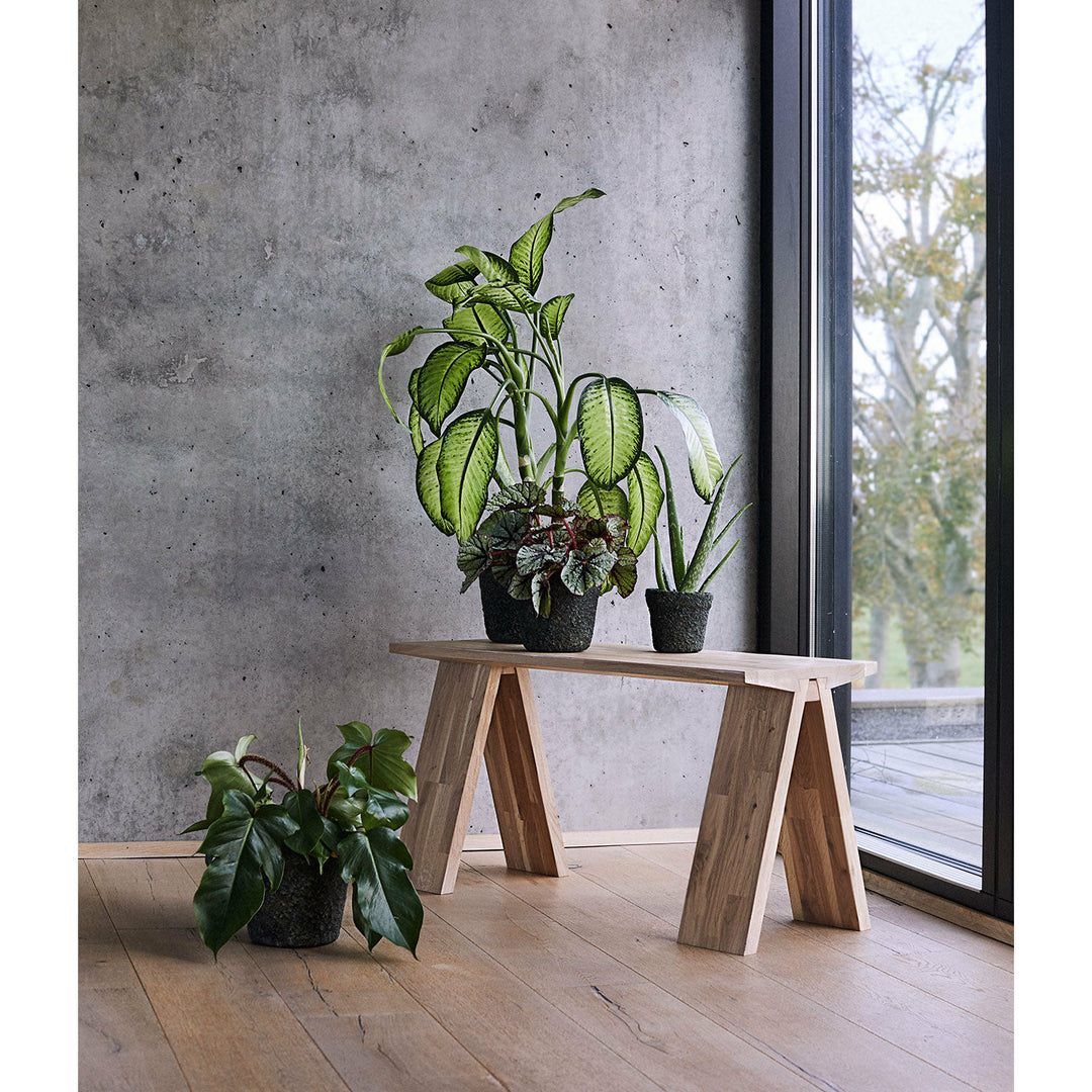 Muubs Bænk Angle, Eg Natur/hvidolieret - B: 90 H: 46 D: 35 cm - DesignGaragen.dk.