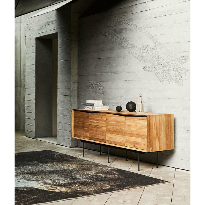 Muubs Skænk 4 døre Wing, Eg Natur/olie - B: 185 H: 72 D: 45 cm - DesignGaragen.dk.