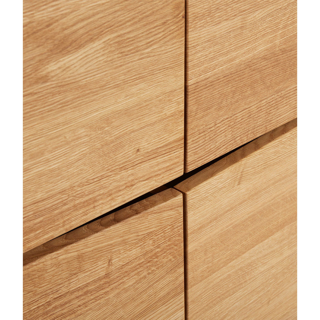 Muubs Skab høj Wing, Eg natur/olie - B: 85 H: 155 D: 45 cm - DesignGaragen.dk.