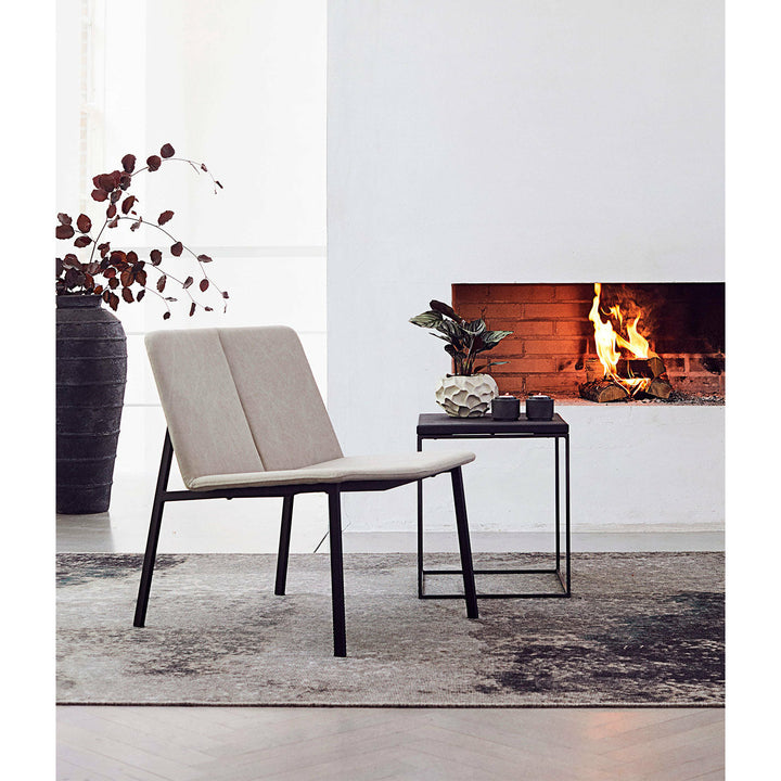 Muubs Loungestol Chamfer - Desert/Sort - Kanvas stof/Powder coated met. W70 H73 D61cm - DesignGaragen.dk.
