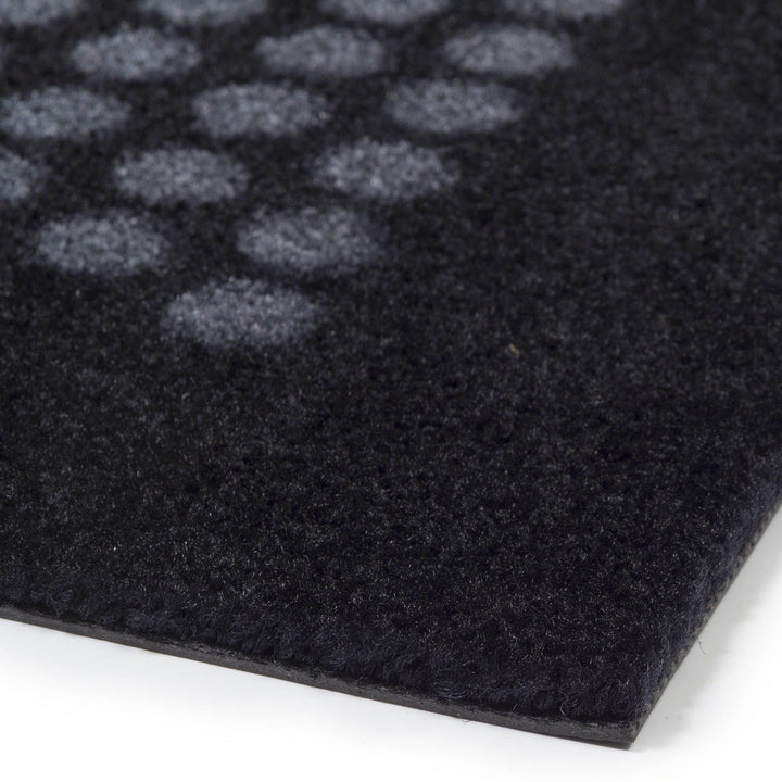 GULVMÅTTE 67 x 120 CM - DOTS/BLACK GREY - Tica Copenhagen - DesignGaragen.dk