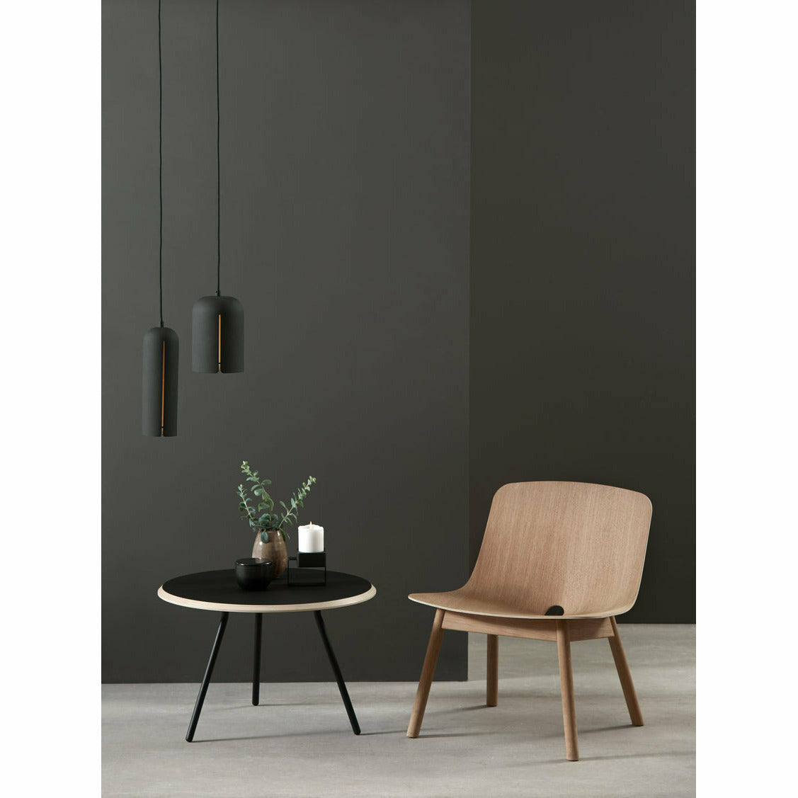 WOUD -  Soround coffee table - Black (Ø75xH49)