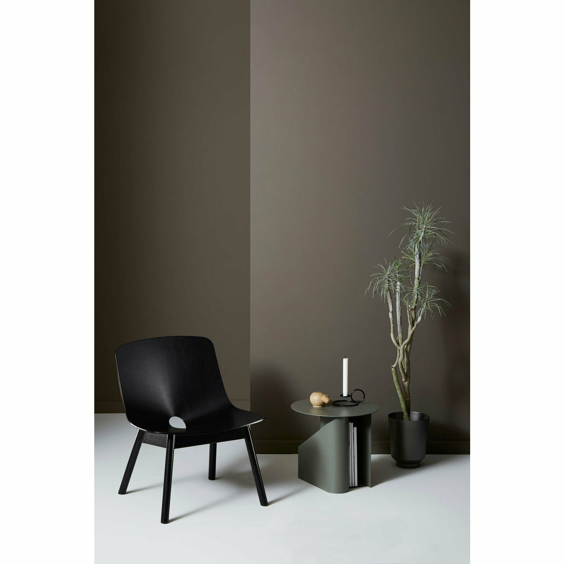 WOUD - Sentrum side table - Dusty green - WOUD - DesignGaragen.dk
