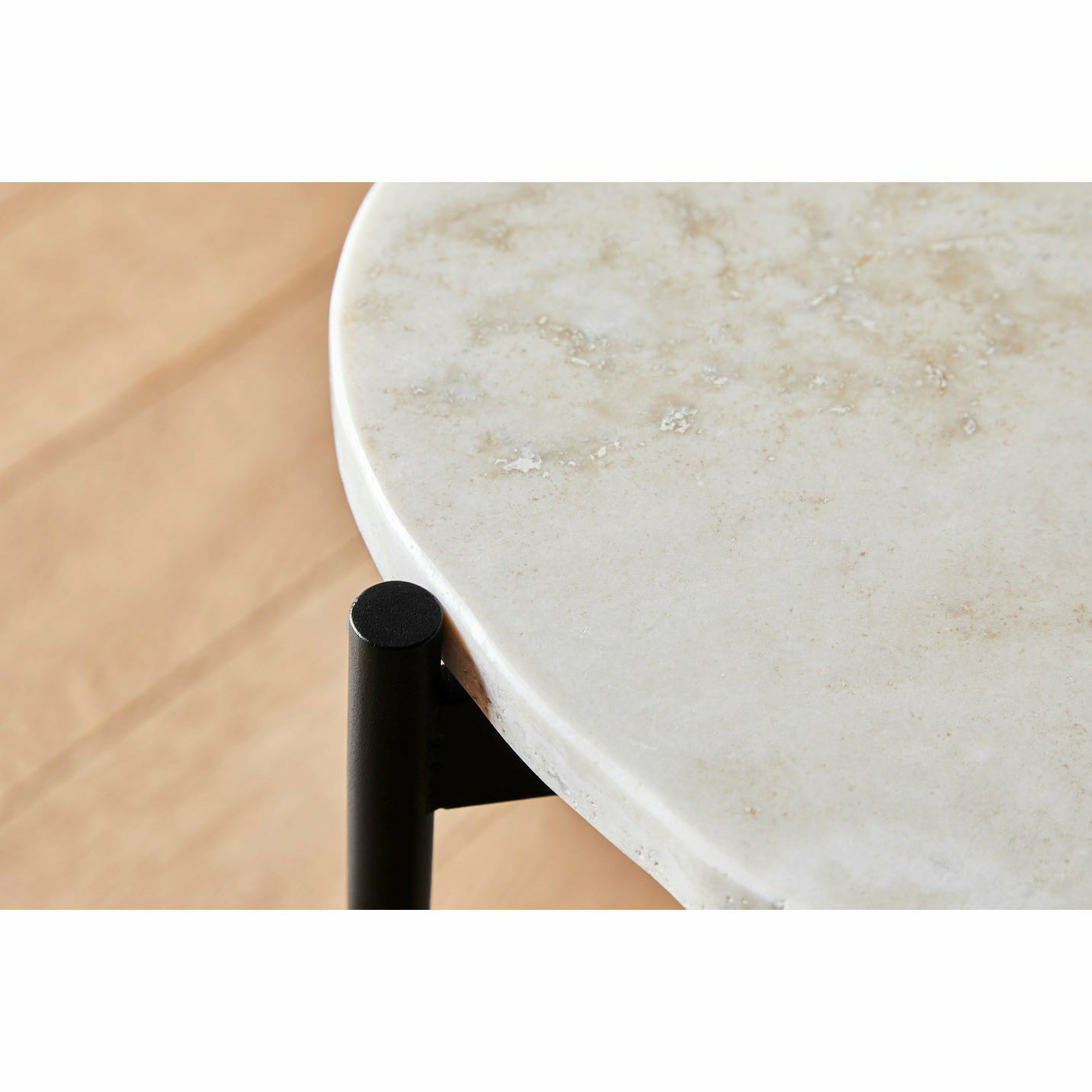 WOUD - La Terra occasional table (Large) - Ivory - WOUD - DesignGaragen.dk