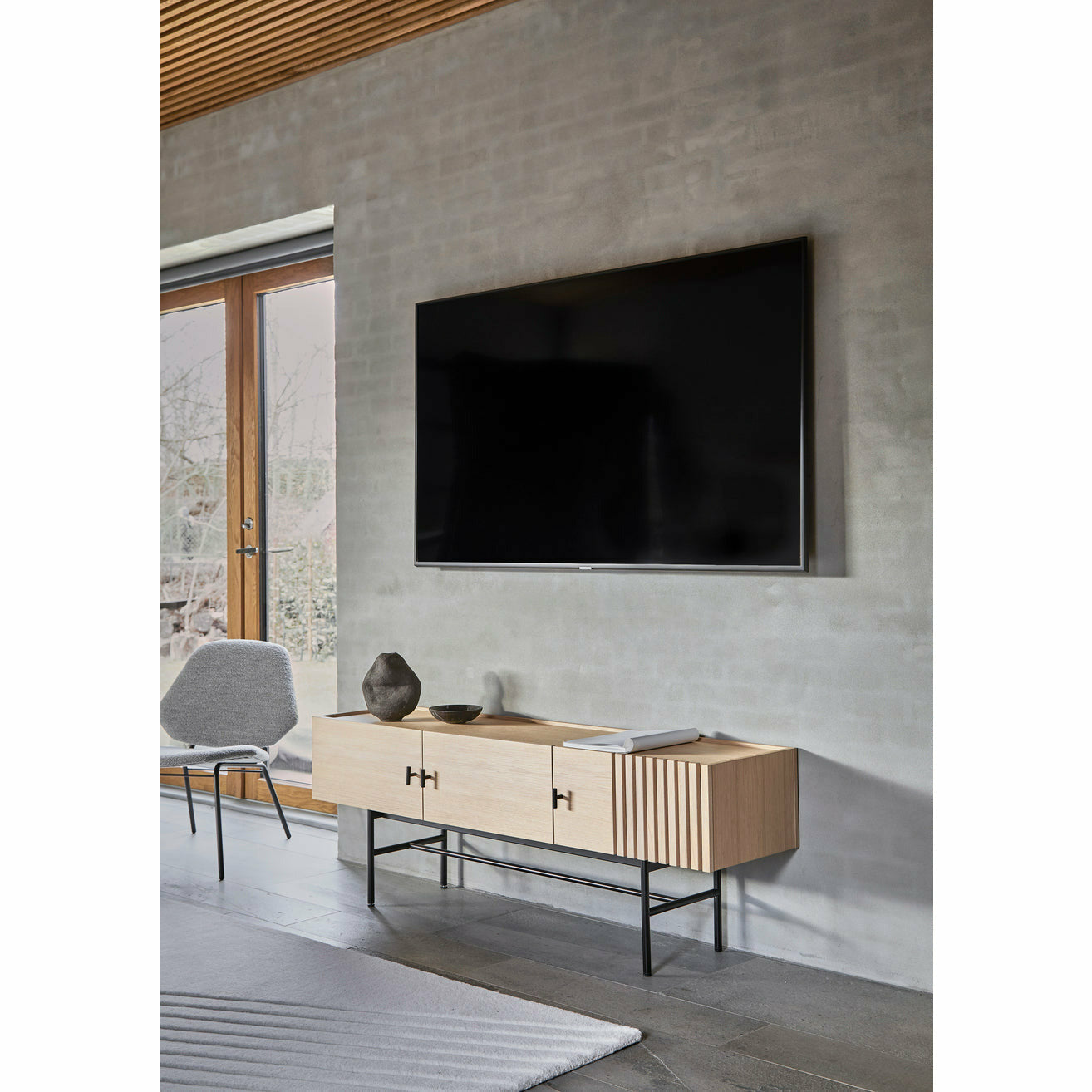 WOUD - Array low sideboard (150 cm) - White pigmented oak - WOUD - DesignGaragen.dk