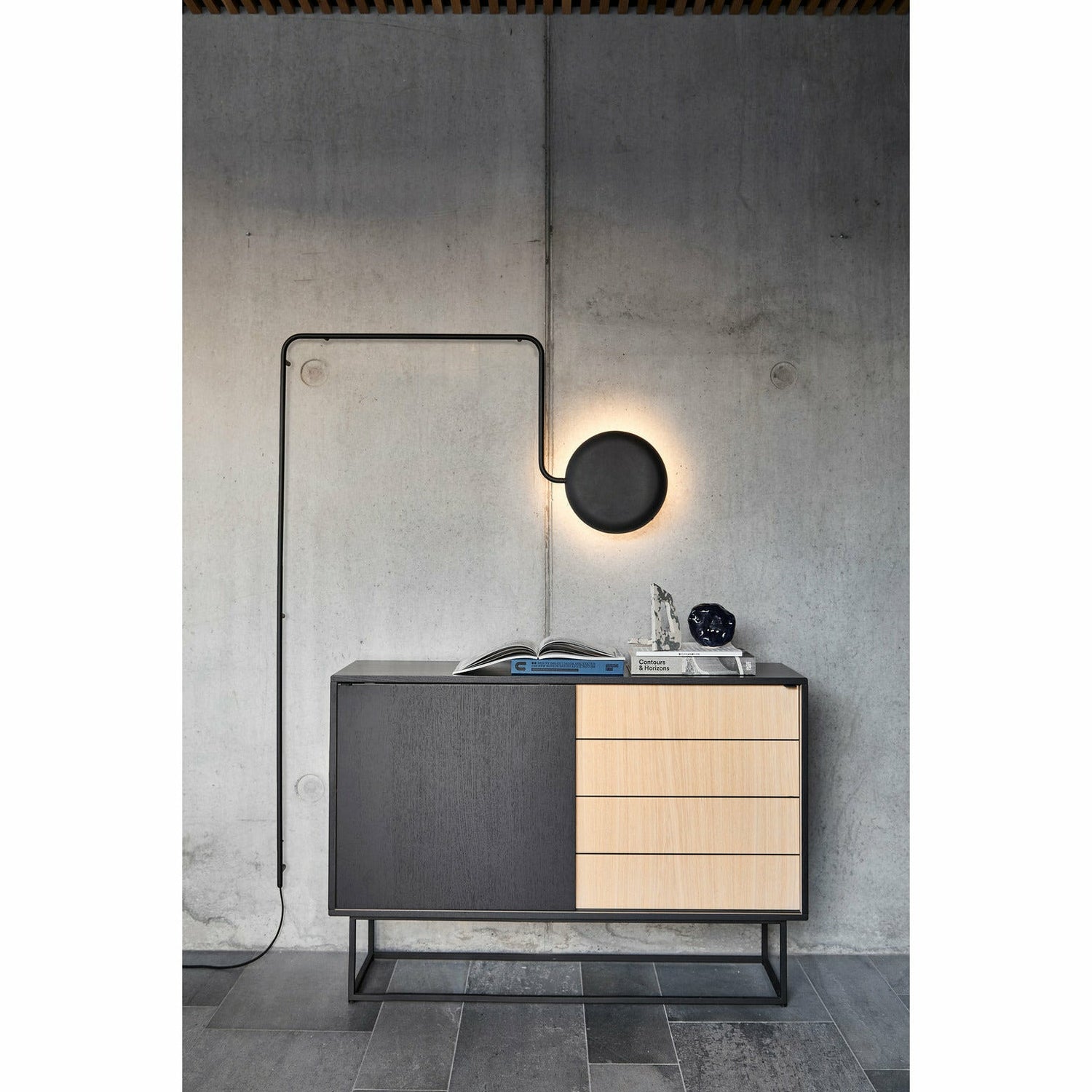 WOUD -  Virka sideboard (High) - Oak/black