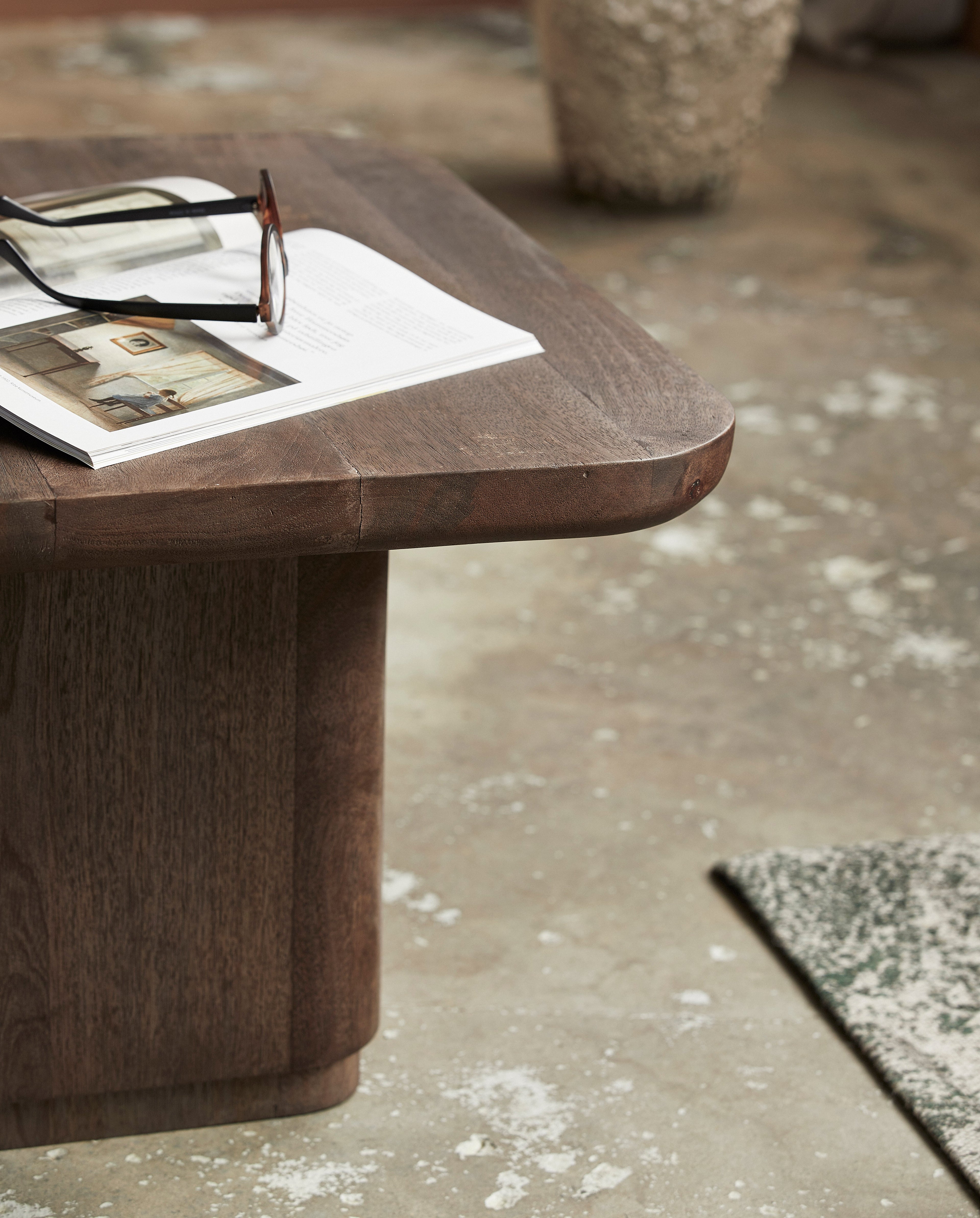 TOKE coffee table - dark brown