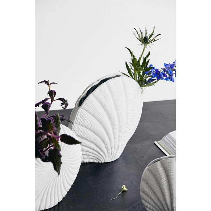 Nordal KAPITI blomstervase - muslingskal - large - h25 cm - hvid