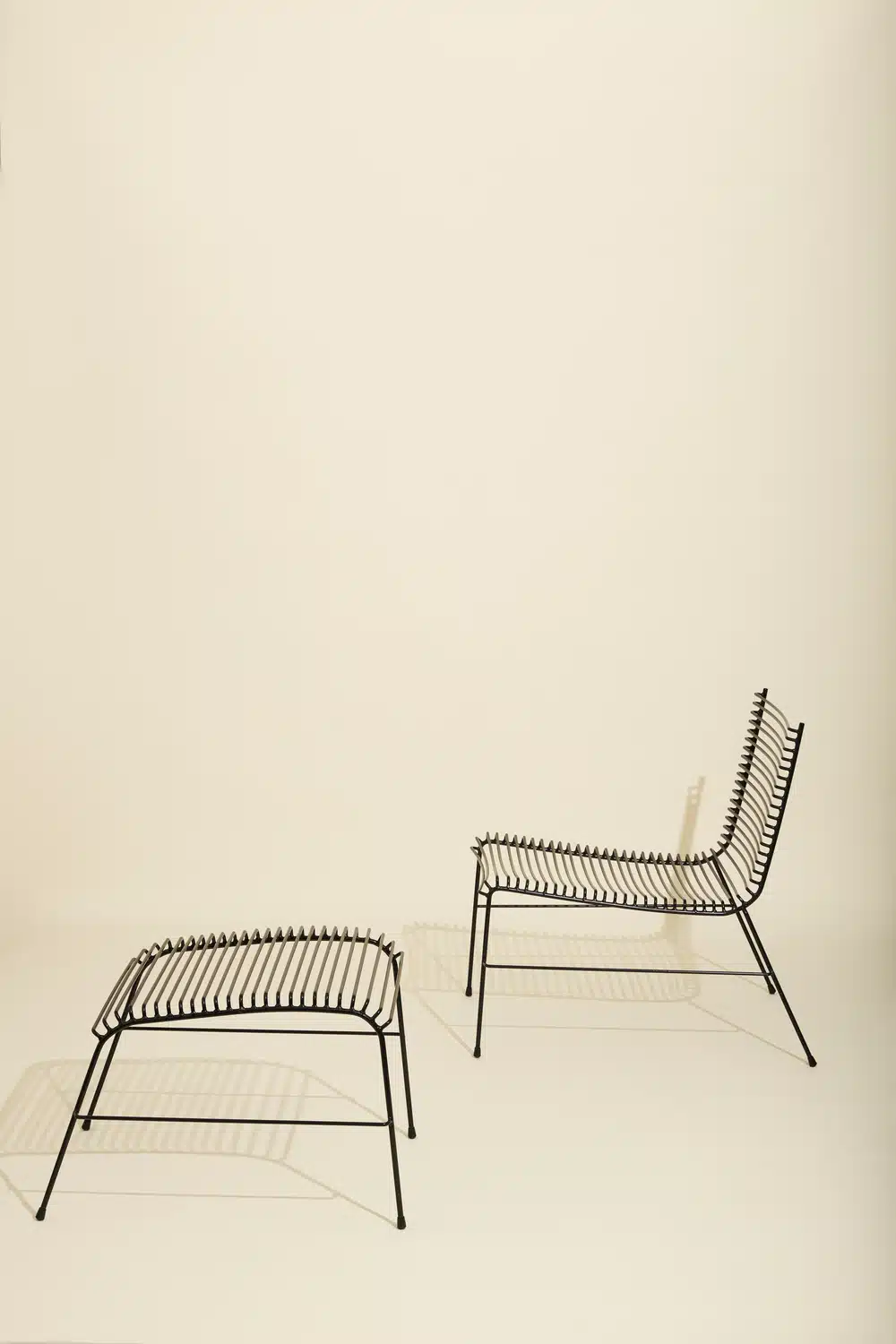 String Loungestol Sort