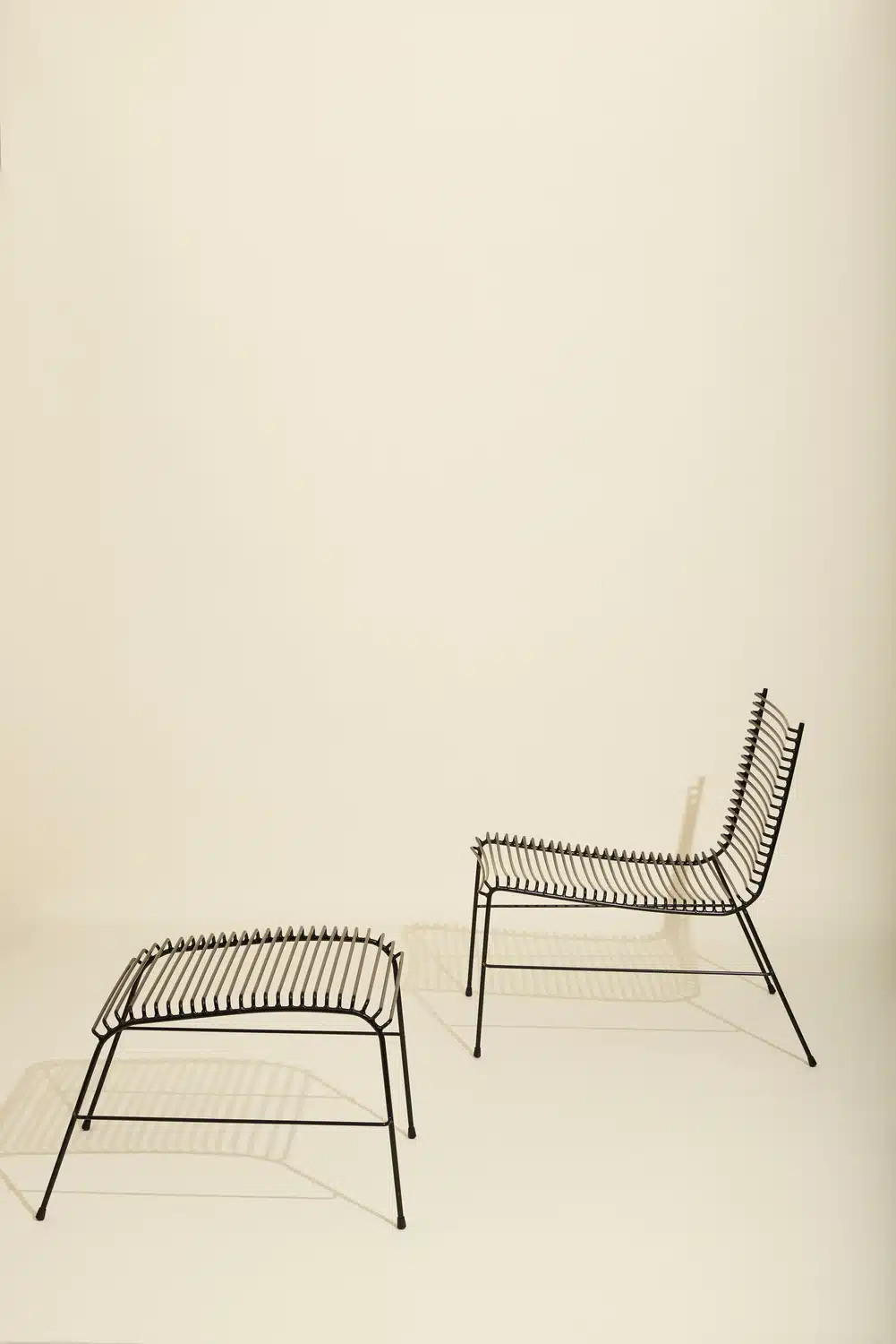 String Loungestol Sort