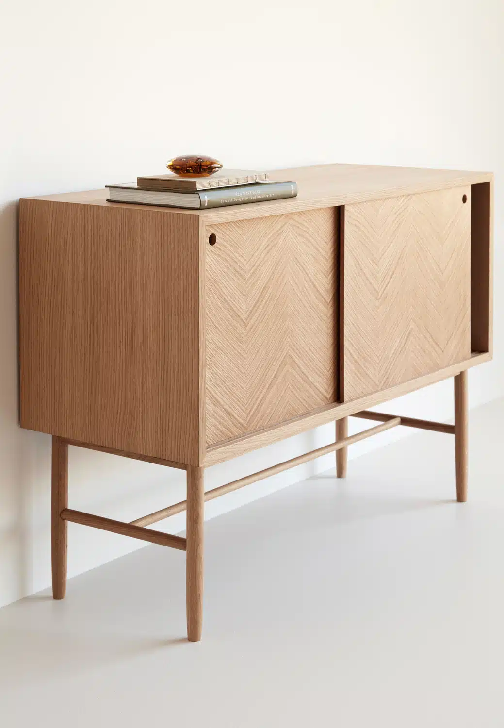 Herringbone Kommode Sliding Doors Natur