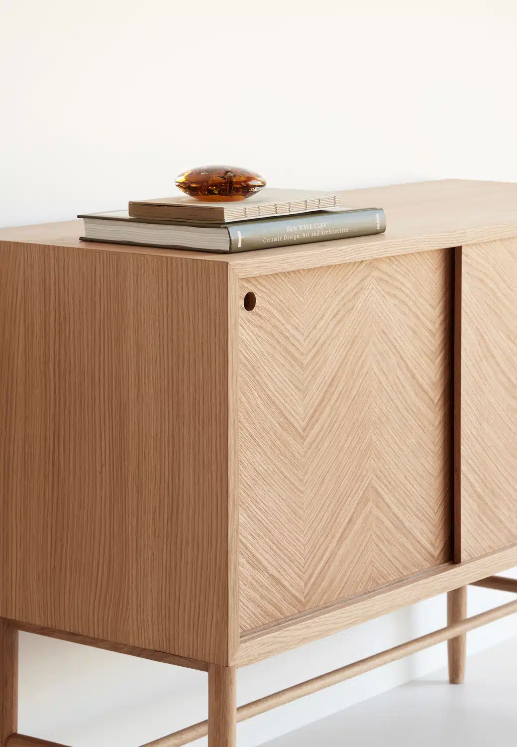 Herringbone Kommode Sliding Doors Natur
